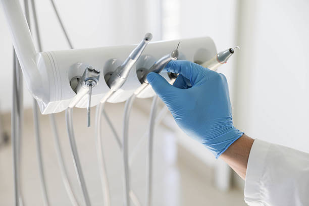 Professional Emergency Dentist technician working in Pablo, MT